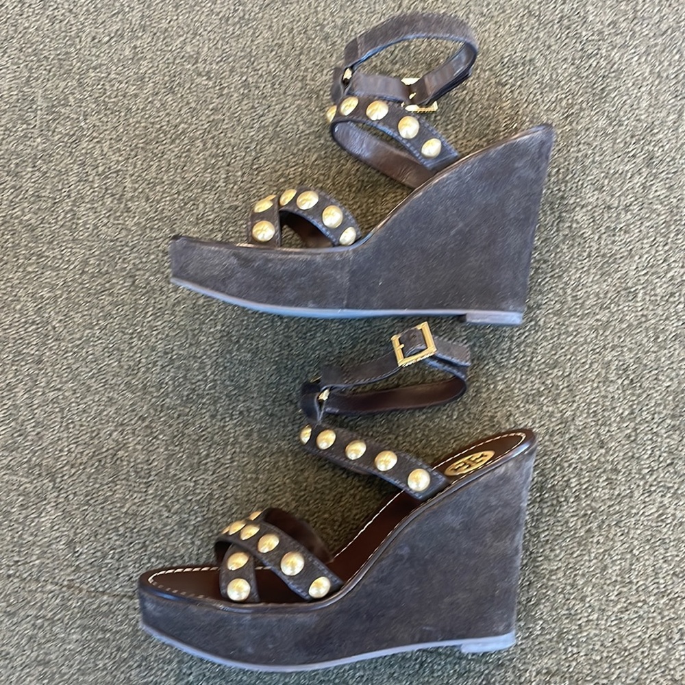 Tory Burch Women’s Brown Suede Wedge Sandals Size 7 1/2 M. - Picture 5 of 7